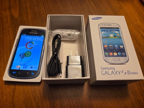 Samsung galaxy iii mini 8 - -,